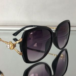 Matte Black Chanel Sun Glasses